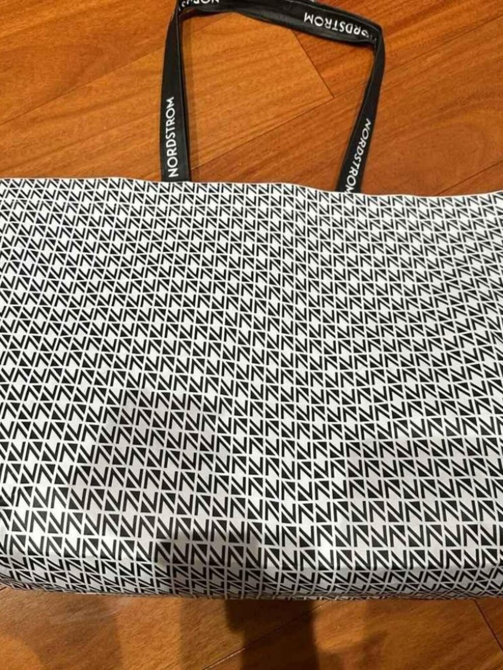 NWOT Nordstrom Shopping Tote